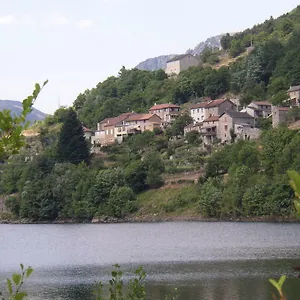 Le Petit Riou Sainte-Marguerite-Lafigère